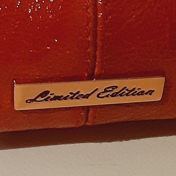 THE ITALIAN COLLECTION LA GIOE DI TOSCANA BY SHARON GIOE LEATHER HANDBAG - Picture 2 of 16